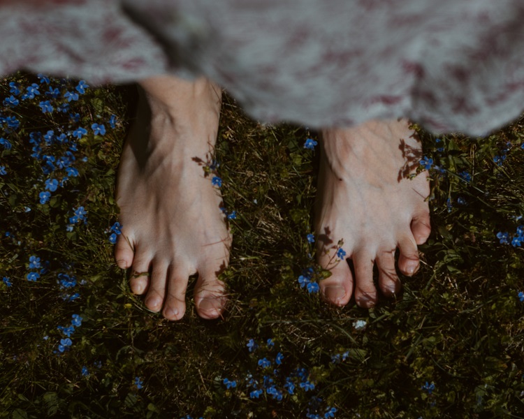 feet image by Merri J on unsplash